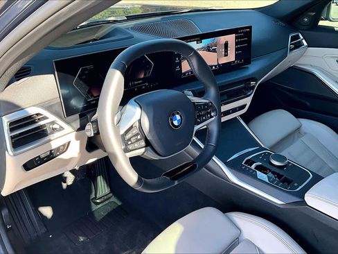 Certified 2025 BMW 330i 330i w/ Premium Package image 18