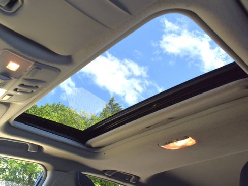 Used 2014 Subaru Crosstrek 2.0i Premium w/ Moonroof Package AWD/4WD image 14