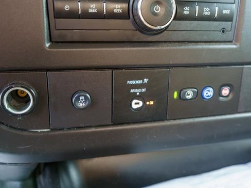 Used 2021 Chevrolet Express 3500 w/ Power Convenience Package image 32