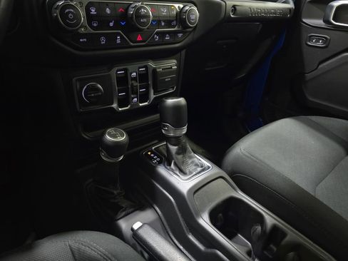 Used 2022 Jeep Wrangler Unlimited Willys image 27