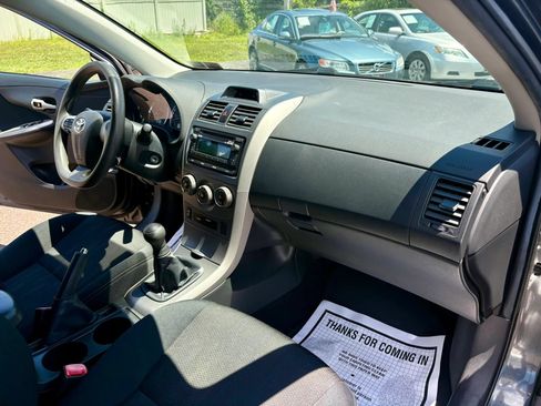 Used 2012 Toyota Corolla S FWD image 21