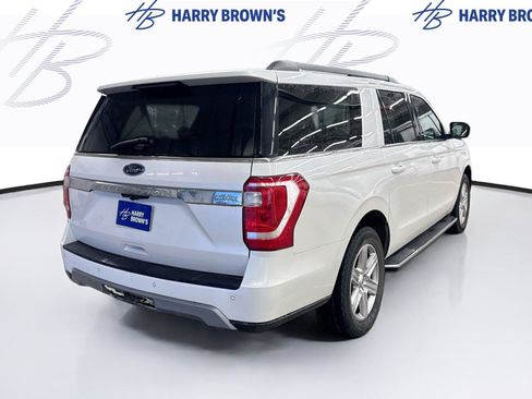 Used 2018 Ford Expedition Max XLT w/ Equipment Group 202A AWD/4WD image 10