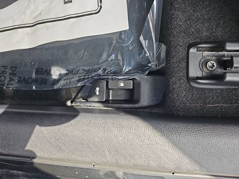 Used 2022 Toyota Corolla XSE FWD image 34