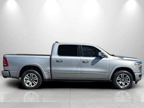 Used 2022 RAM 1500 Limited w/ Body Color Bumper Group AWD/4WD image 8