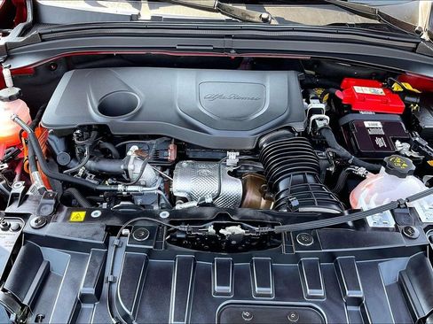 Used 2024 Alfa Romeo Tonale Veloce w/ Active Assist Package image 32