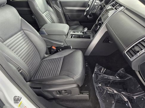 Used 2023 Land Rover Discovery S R-Dynamic image 29