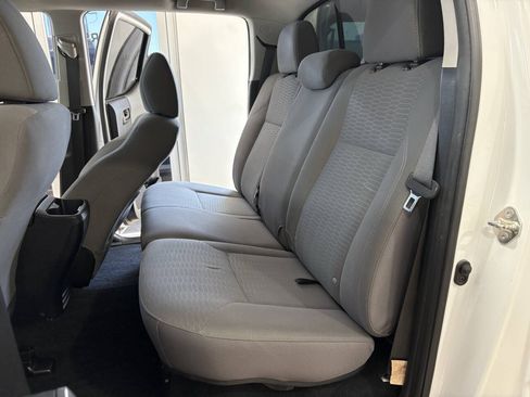 Used 2019 Toyota Tacoma SR5 RWD image 19