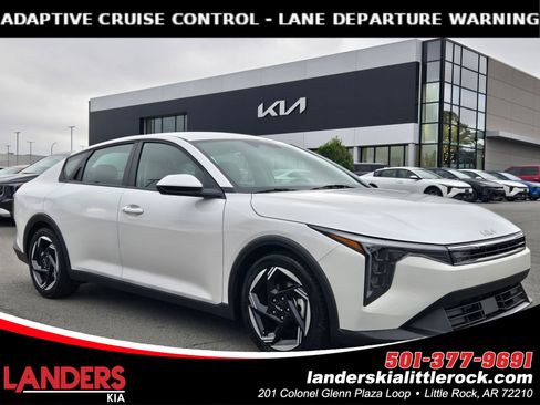 Used 2025 Kia K4 EX image 1