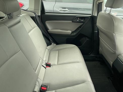 Used 2015 Subaru Forester 2.5i Limited AWD/4WD image 7