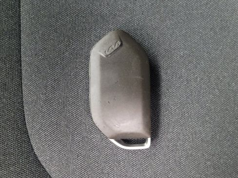 Used 2025 Kia K4 FWD image 32