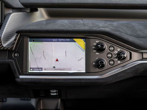Used 2019 Ford GT RWD image 21