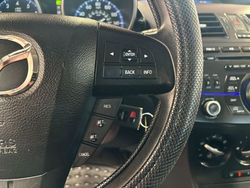 Used 2013 MAZDA MAZDA3 i Sport image 21