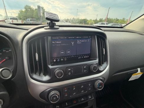 Used 2022 Chevrolet Colorado LT w/ Fleet Safety Package RWD image 9