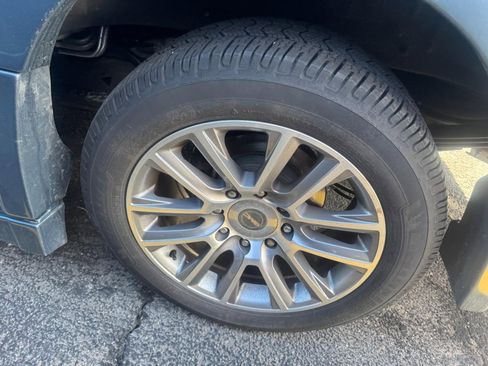 Used 2020 GMC Savana 2500 w/ Enhanced Convenience Package image 10