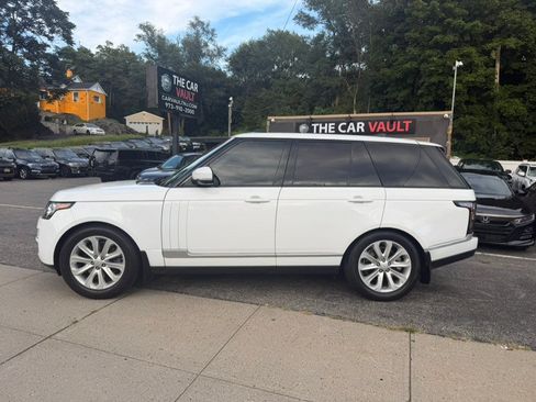 Used 2017 Land Rover Range Rover HSE AWD/4WD image 3
