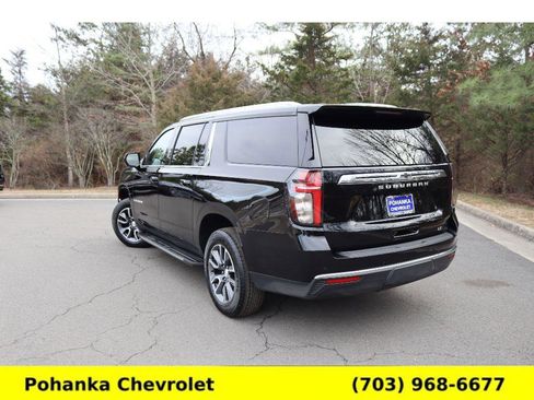 Used 2022 Chevrolet Suburban LT image 5