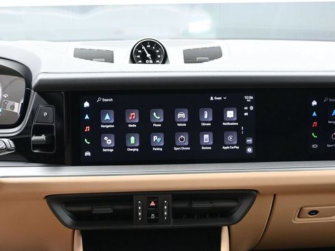 Certified 2025 Porsche Cayenne E-Hybrid AWD/4WD image 22