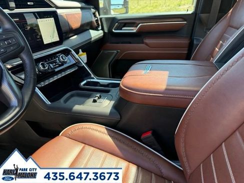 Used 2025 GMC Sierra 3500 Denali Ultimate AWD/4WD image 25