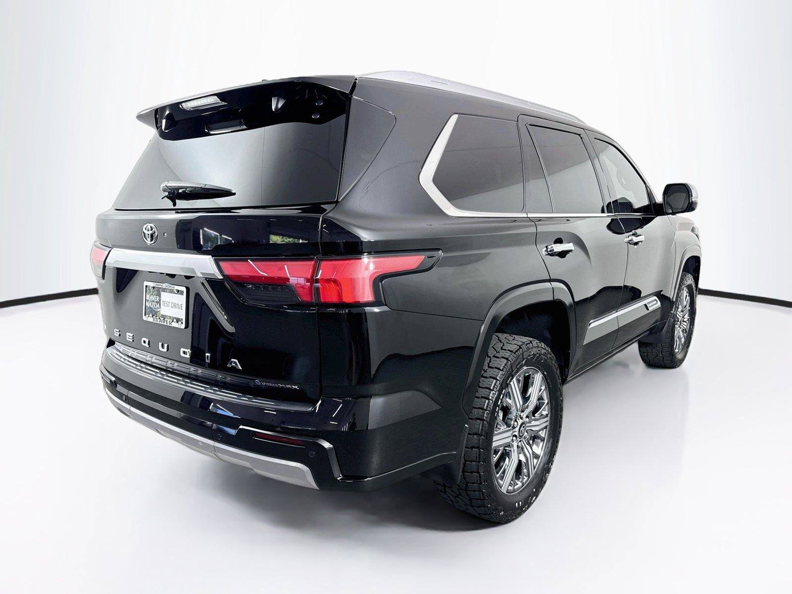 Used 2025 Toyota Sequoia Capstone AWD/4WD image 2