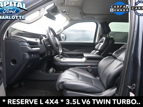 Used 2025 Lincoln Navigator L Reserve AWD/4WD image 9