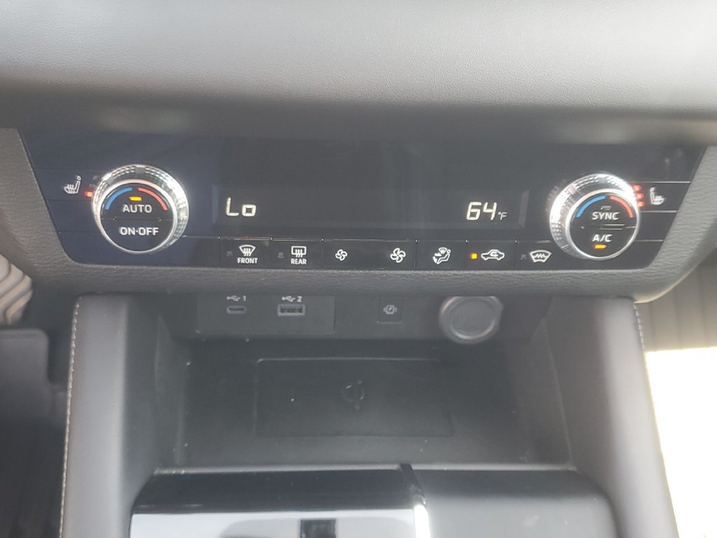 Used 2024 Mitsubishi Outlander SE AWD/4WD image 30