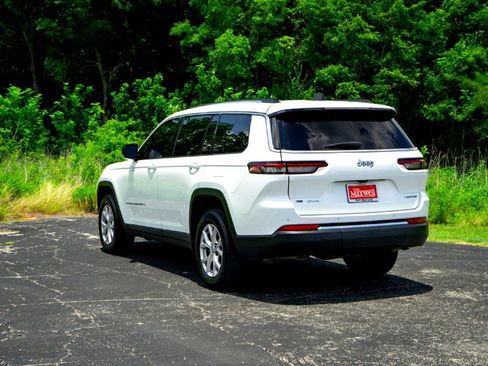 Used 2022 Jeep Grand Cherokee L Limited AWD/4WD image 9