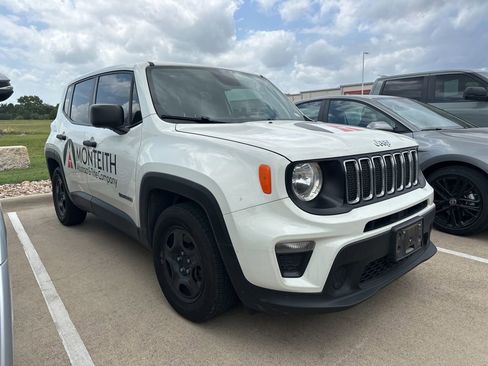 Used 2020 Jeep Renegade Sport w/ UConnect 7.0 Group FWD image 2