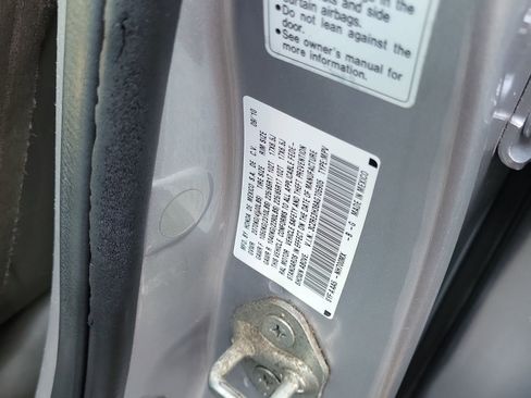Used 2010 Honda CR-V LX image 14