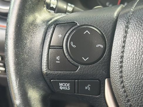 Used 2018 Toyota RAV4 SE w/ Power Extra Value Package FWD image 27