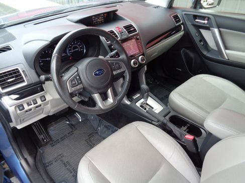 Used 2018 Subaru Forester 2.5i Limited AWD/4WD image 2