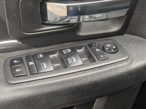 Used 2021 RAM 1500 Classic Warlock w/ Luxury Group image 16