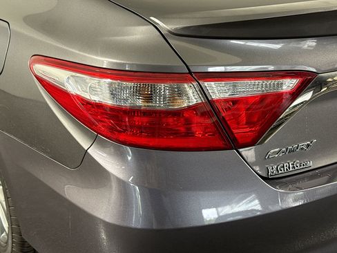 Used 2017 Toyota Camry SE image 35
