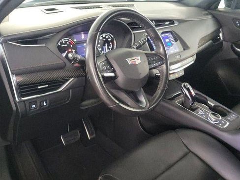 Used 2023 Cadillac XT4 Sport FWD image 10