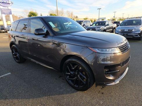 New 2026 Land Rover Range Rover Sport Dynamic SE image 8
