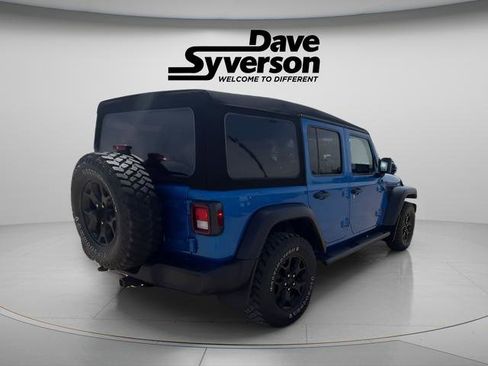Used 2022 Jeep Wrangler Unlimited Sport AWD/4WD image 5