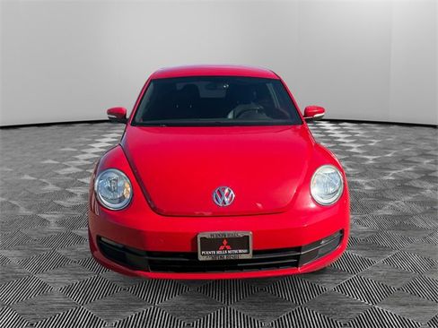 Used 2012 Volkswagen Beetle 2.5 image 2