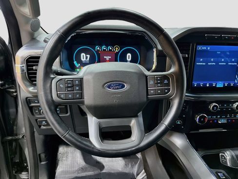 Used 2022 Ford F150 Lariat AWD/4WD image 11
