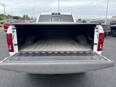 New 2026 RAM 2500 Laramie AWD/4WD image 24