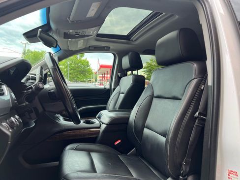Used 2019 Chevrolet Tahoe LT AWD/4WD image 35