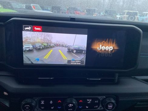 Used 2024 Jeep Wrangler Unlimited Rubicon 4xe w/ Technology Group image 22