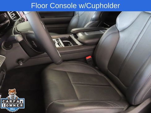 Used 2023 Jeep Wagoneer L Series III w/ Convenience Group I image 12