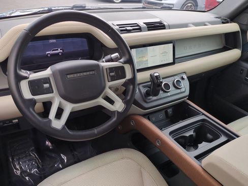 Used 2020 Land Rover Defender 110 S image 29