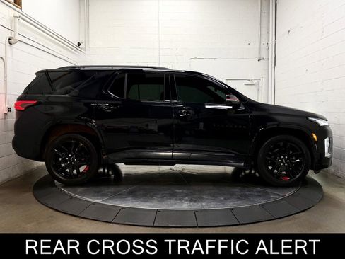 Used 2022 Chevrolet Traverse Premier w/ Redline Edition image 9