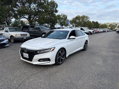 Used 2018 Honda Accord Sport image 1