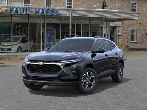 New 2026 Chevrolet Trax LT w/ Driver Confidence Package image 6