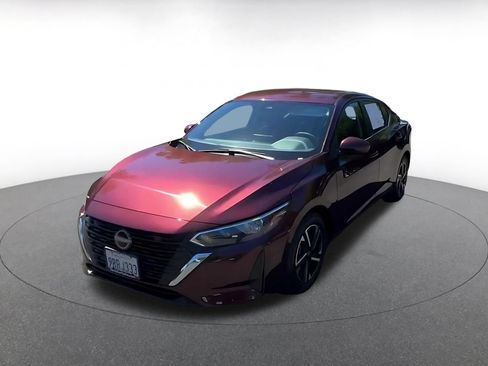 Used 2025 Nissan Sentra SV FWD image 7