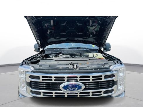 Used 2024 Ford F550 2WD Regular Cab Super Duty w/ XL Chrome Package image 35