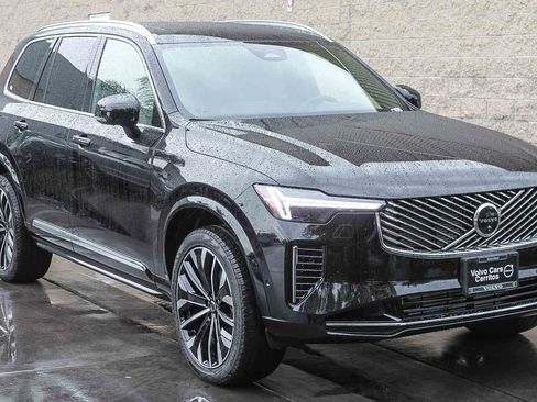 New 2026 Volvo XC90 T8 Plus w/ Protection Package Premier AWD/4WD image 3