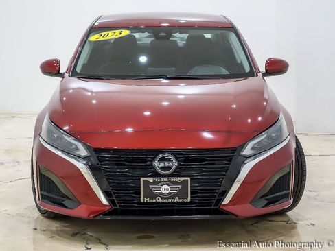 Used 2023 Nissan Altima 2.5 SV FWD image 5