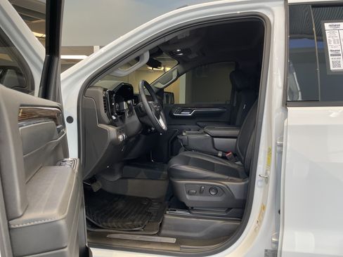 Used 2024 GMC Sierra 1500 Elevation AWD/4WD image 16